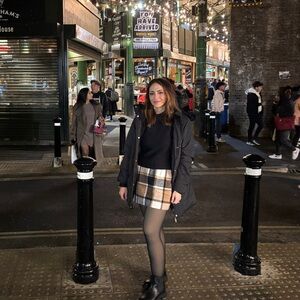 Meet your Posher, Thalia